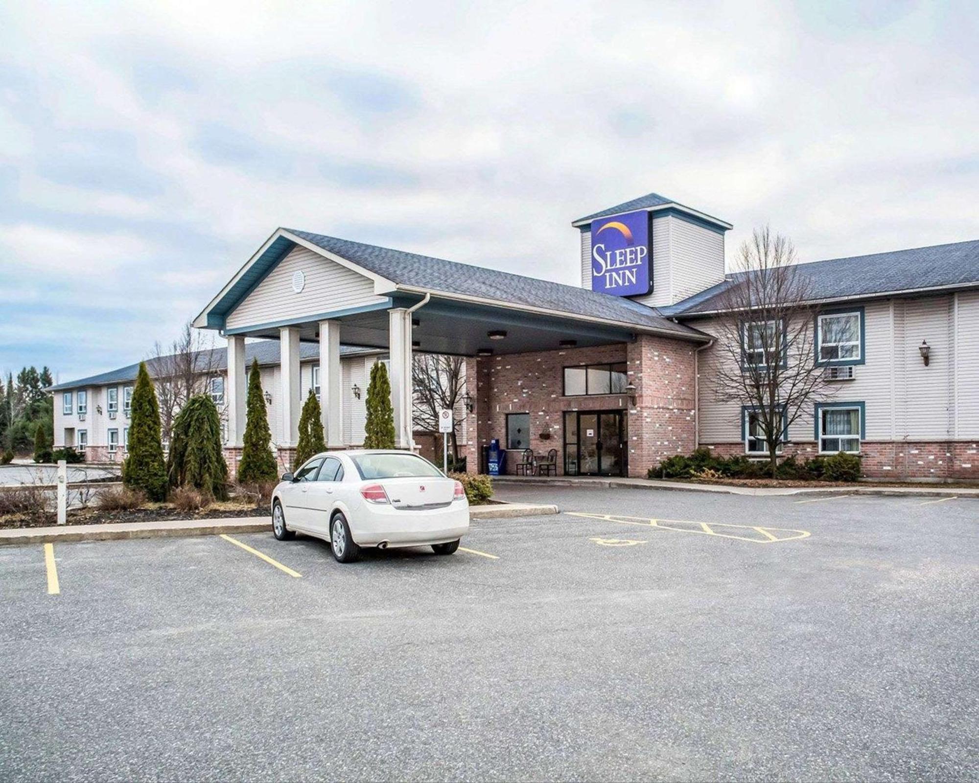 Sleep Inn Брейсбридж Екстериор снимка