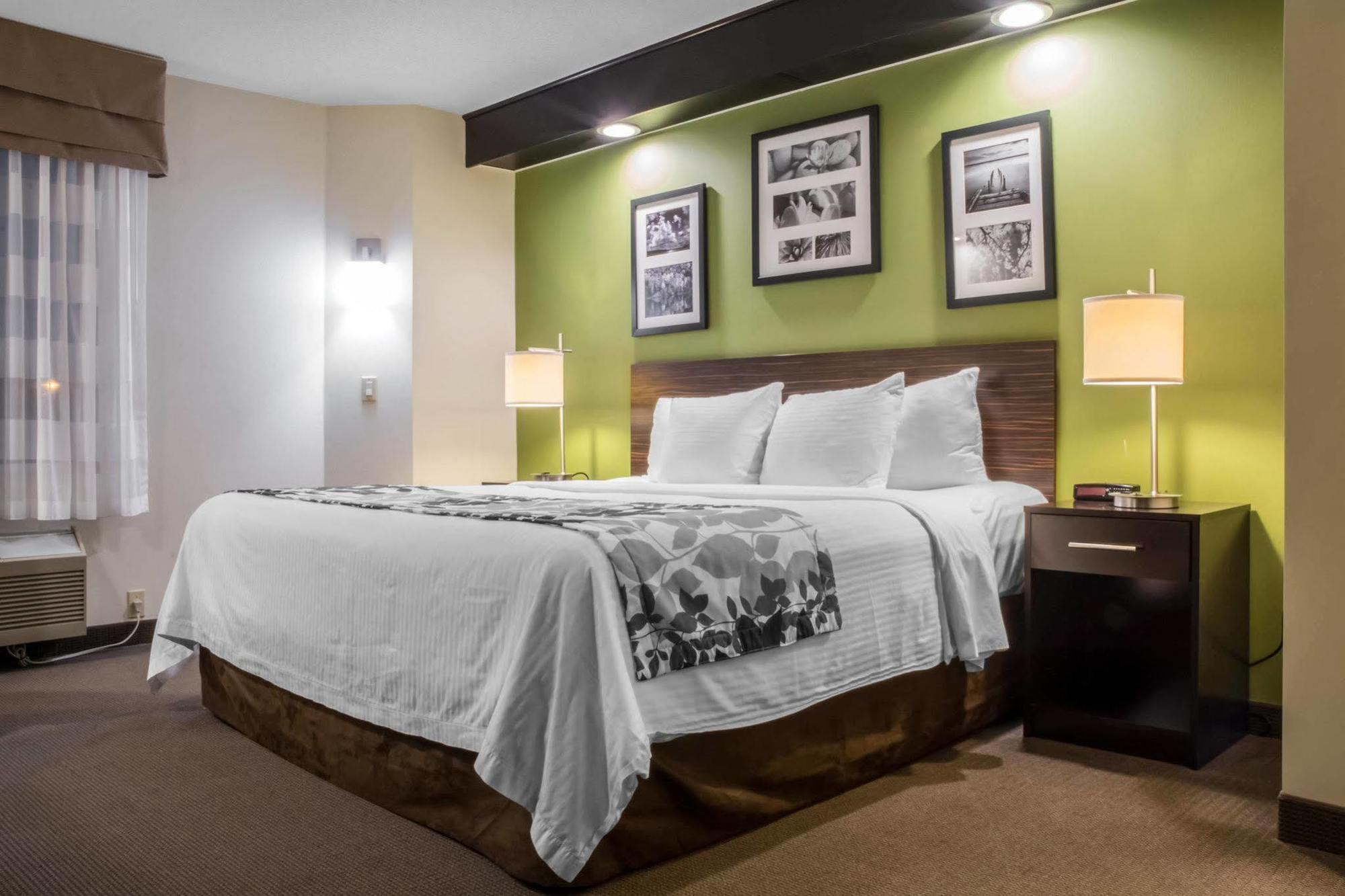 Sleep Inn Брейсбридж Екстериор снимка