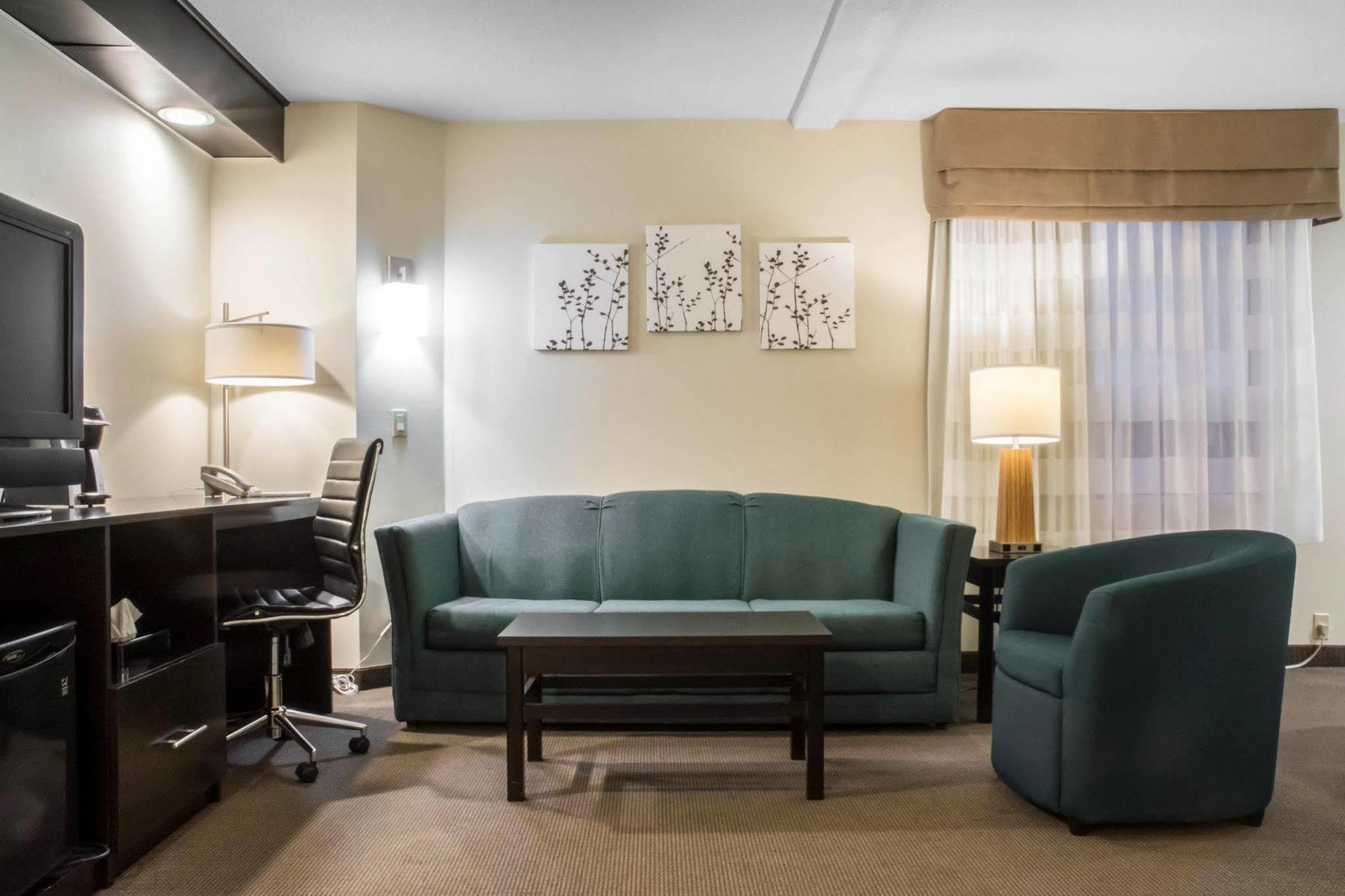 Sleep Inn Брейсбридж Екстериор снимка
