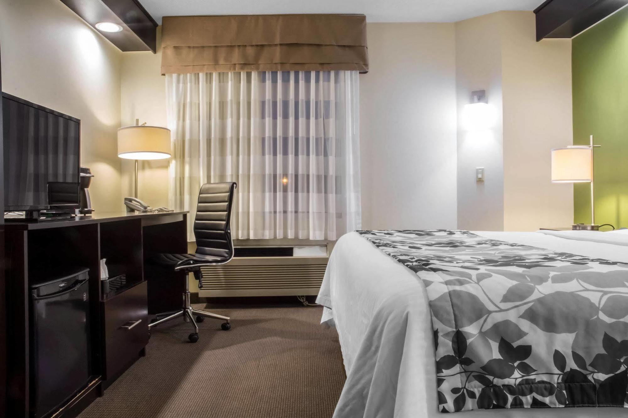 Sleep Inn Брейсбридж Екстериор снимка